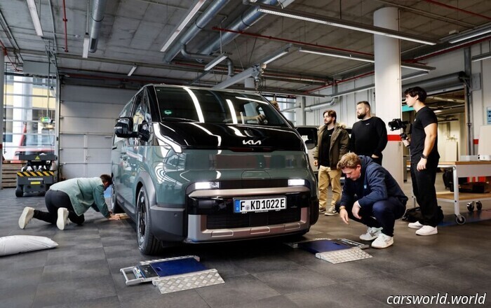 Questo furgone elettrico Kia ha percorso quasi il doppio rispetto a quanto dichiarato nella brochure | Carscoops